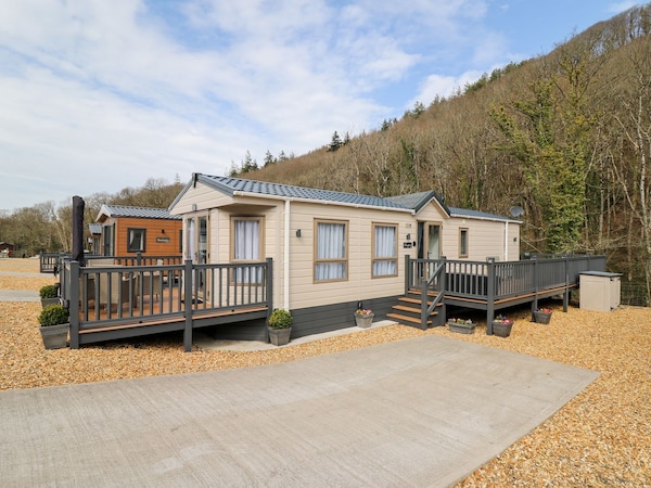33 Woodpecker Lodge - Ceredigion