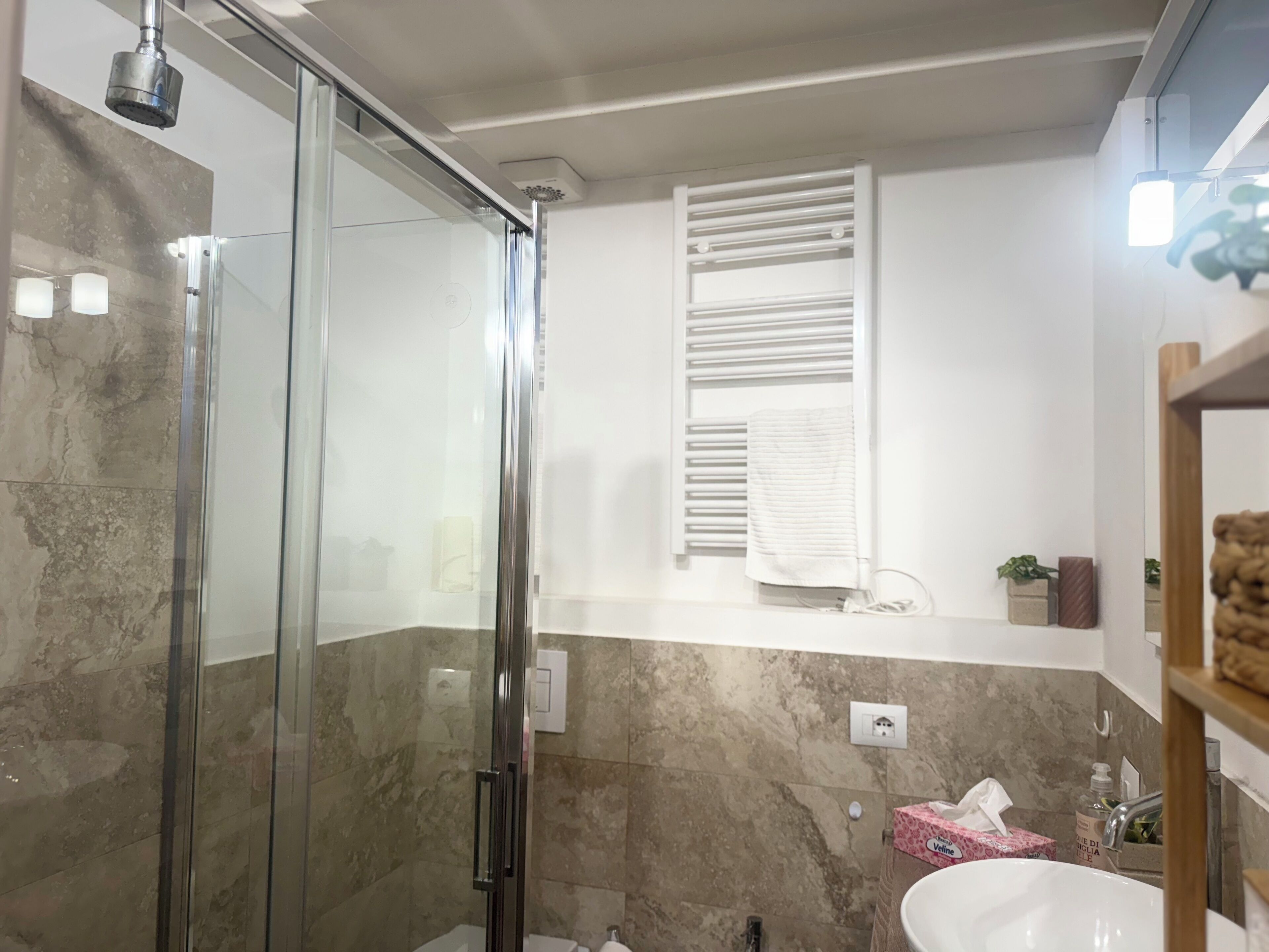 Estudio Deluxe, baño privado, vistas a la ciudad | Baño