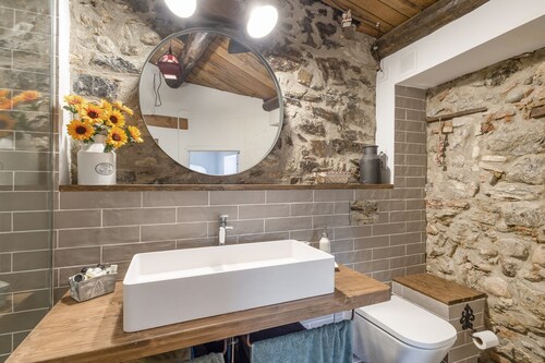 Maison de campagne 'Bellver' avec vue sur la montagne, terrasse privée et Wi-Fi