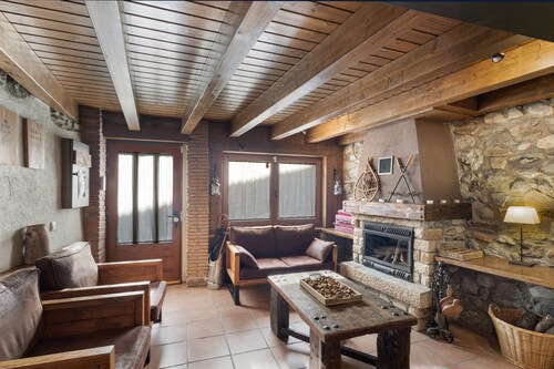 Landhaus 'Bellver' mit Bergblick, privater Terrasse und WLAN