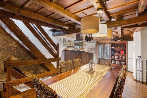 Country House 'Bellver' with Mountain Views, Private Terrace and Wi-Fi