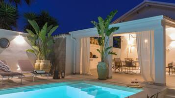 Villa (2 Bedrooms) | Interior