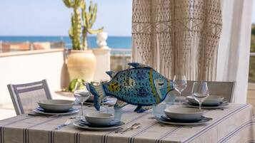 House (2 Bedrooms) | Terrace/patio