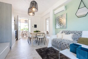 Vila (3 Bedrooms) | Parte interna