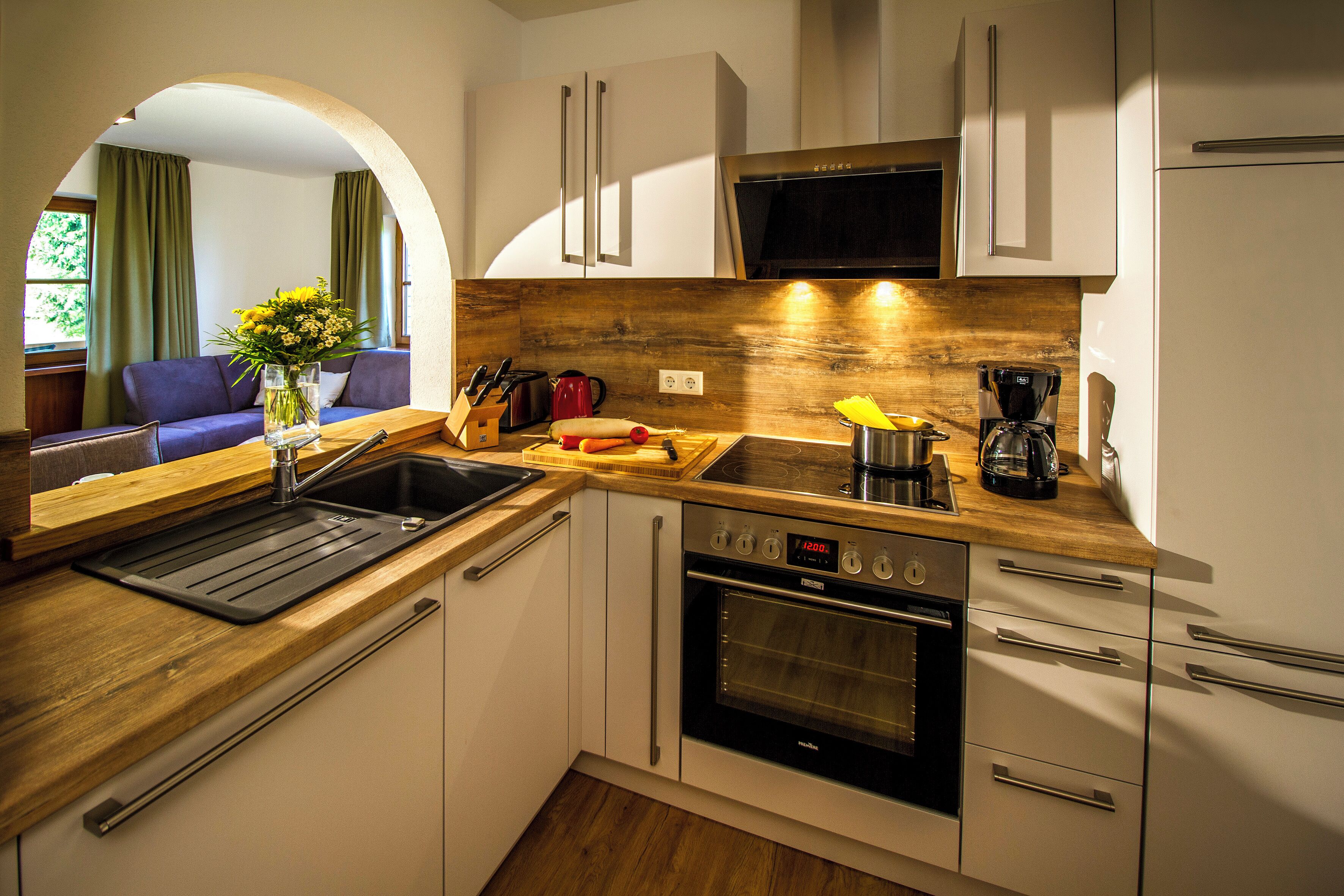 Kühlschrank, Ofen, Herdplatte, Geschirrspüler