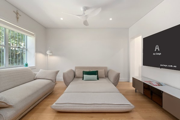 2 bedrooms - Coastal Living 2 Bedroom in Bondi Beach (Sydney)