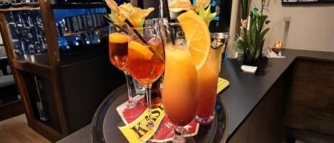 Apartment | Bar (on property)