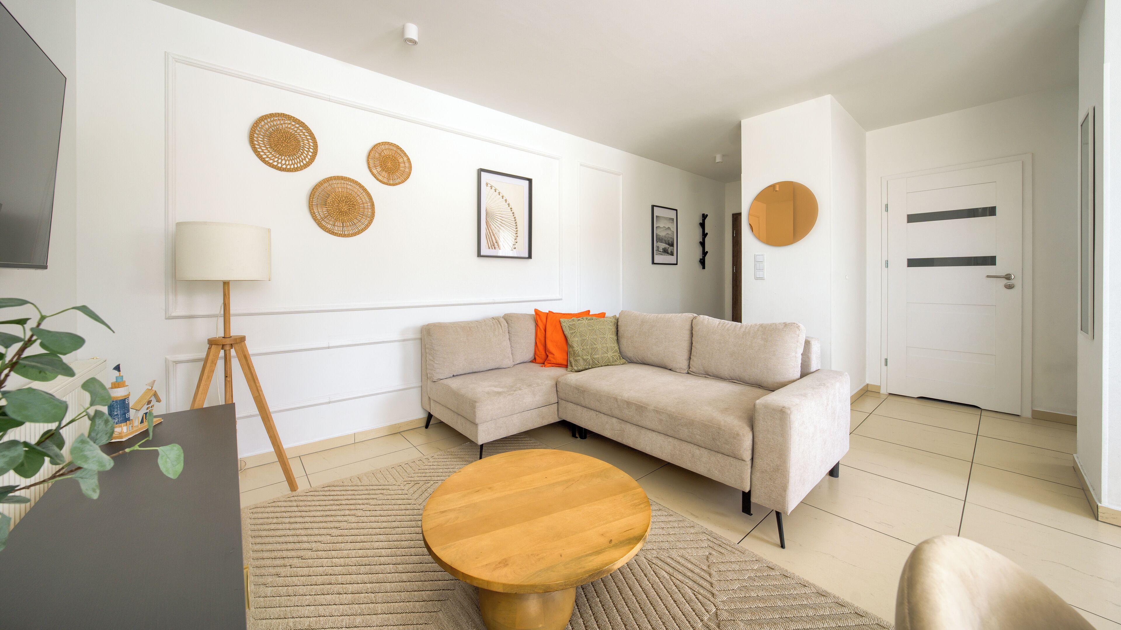 Apartment, Balcony, City View (334) | Living area