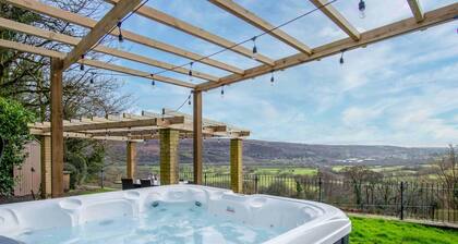 The Old Rectory - 5 Bedroom Holiday Home - Llanedi