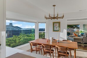 Interior - Ocean Breeze-Charming, 3 bedroom 2 bath home in old town Bodega Bay (Bodega Bay)