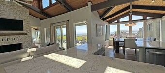 The Bodega House-Newly Remodeled Coastal Retreat with Ocean Views & Hot Tub
