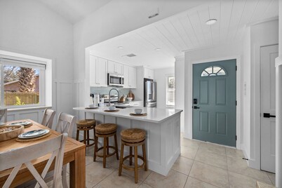 2 homes • 2 Pools • 2 Courts • Sleeps 18