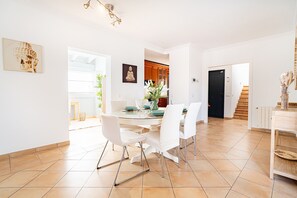 Spiseområde på rommet