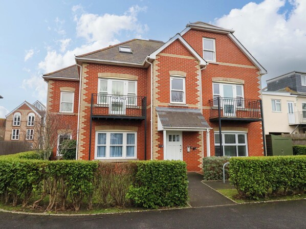 Exterior - Harbour Reach 7 (Weymouth)