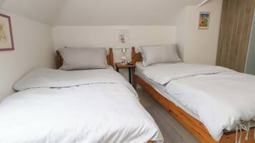 2 bedrooms, individually decorated, individually furnished, free WiFi