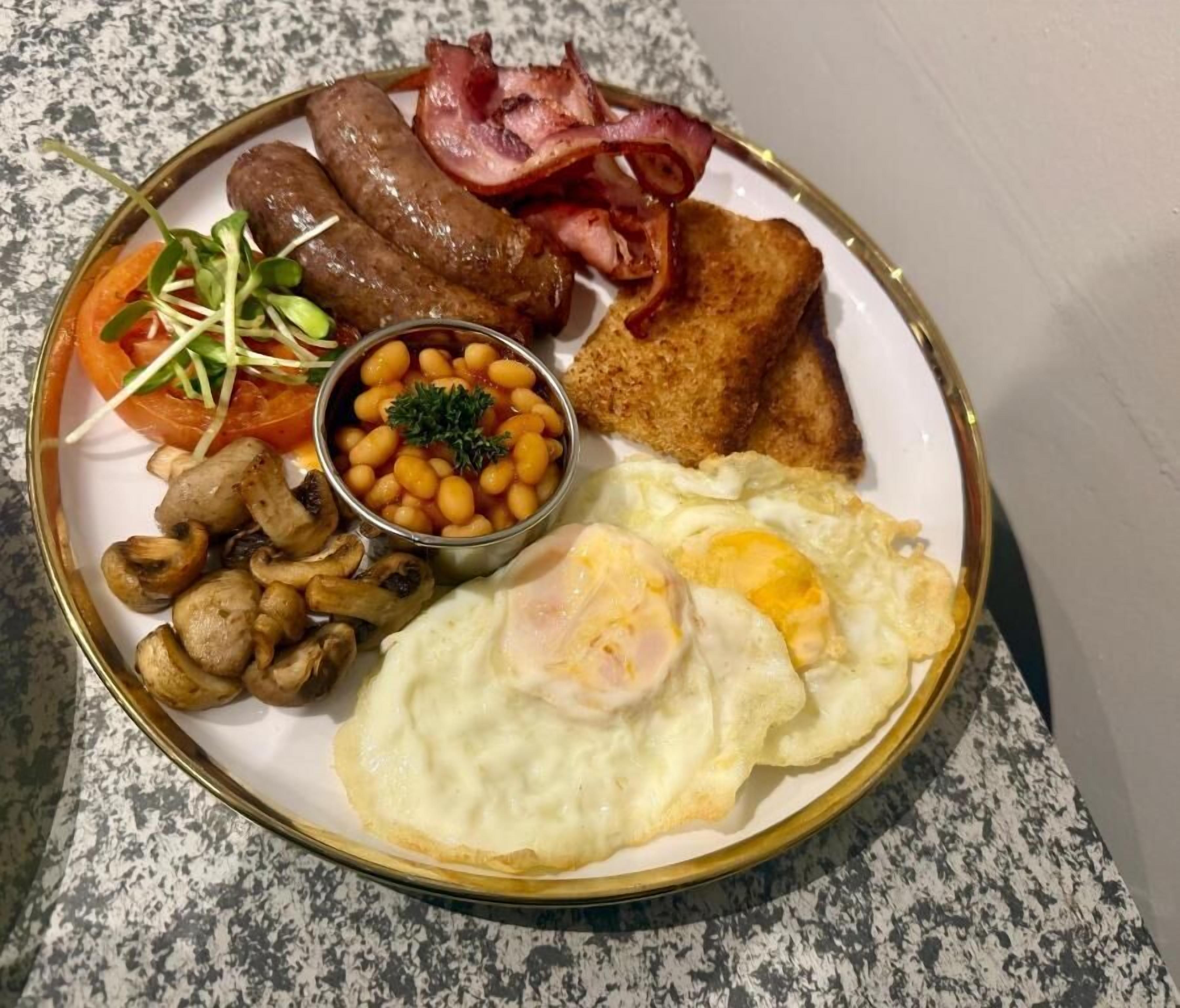 Desayuno inglés gratuito y diario