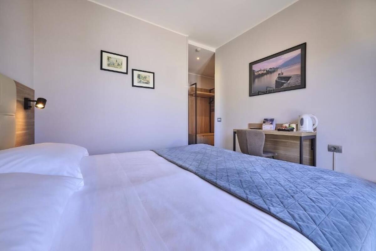 Superior Double Room, Lake View