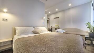 Economy Triple Room | In-room safe, free WiFi, wheelchair access