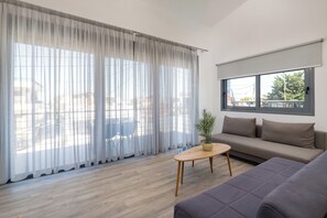 Living area - Black Stone Apartment (Kremasti)