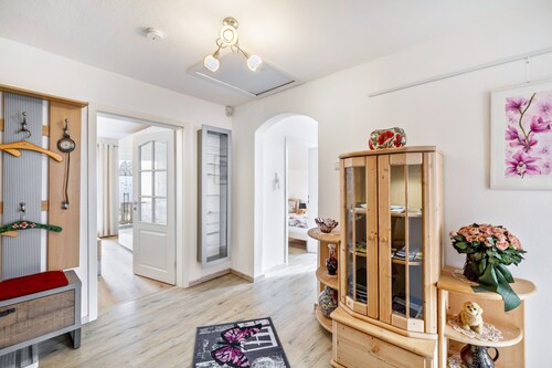 Apartment „Hanni“ mit Gemeinschaftsgarten, Balkon und WLAN