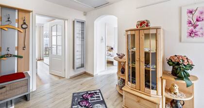 Apartment „Hanni“ mit Gemeinschaftsgarten, Balkon und WLAN
