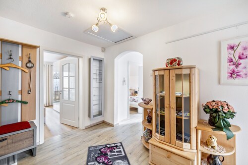 Apartment „Hanni“ mit Gemeinschaftsgarten, Balkon und WLAN