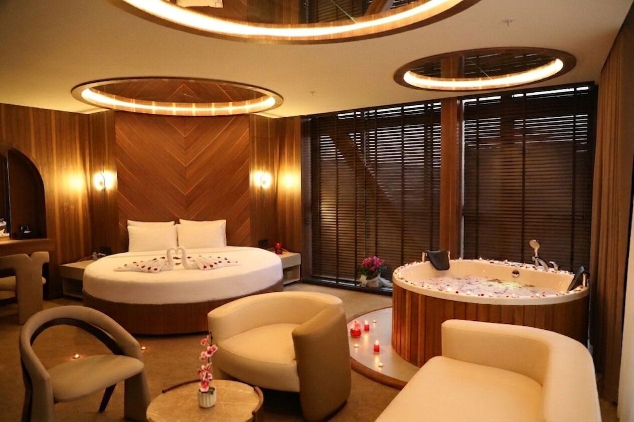 Suite Luxe | Literie de qualité supérieure, minibar, coffres-forts dans les chambres