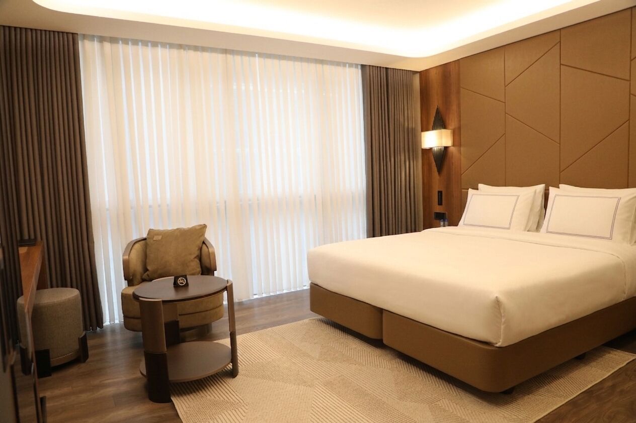 Deluxe Twin Room | Premium bedding, minibar, desk, laptop workspace