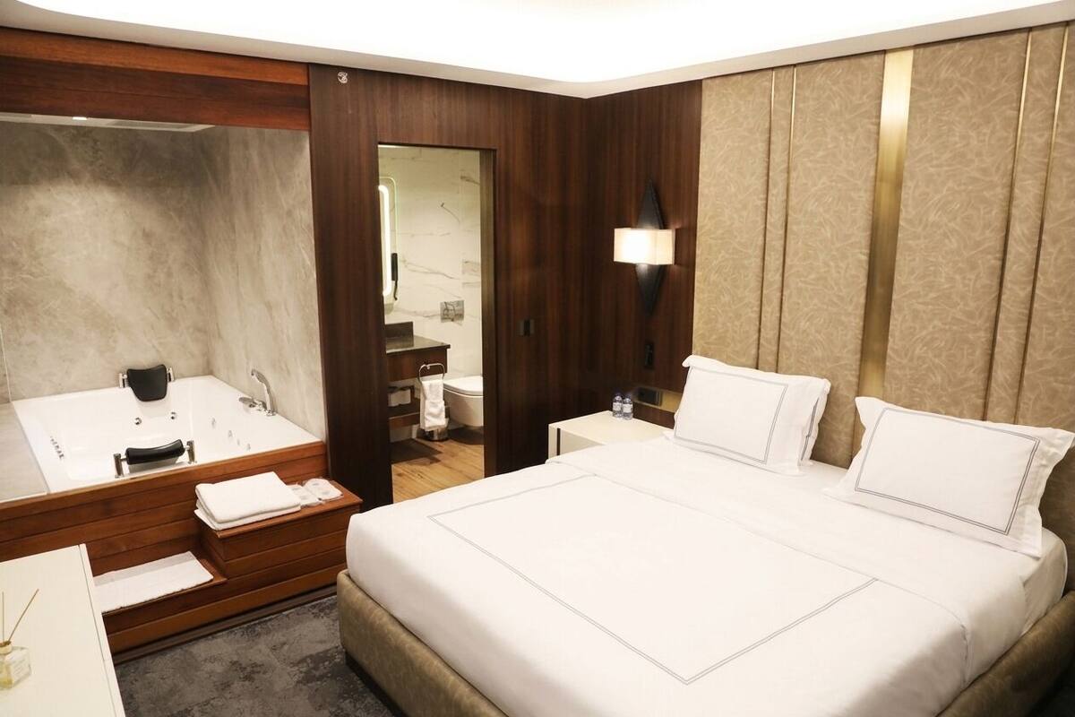 Biancheria da letto di alta qualità, minibar, una cassaforte in camera