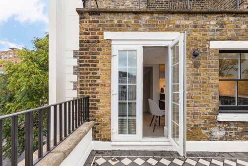 Collingham Apartments