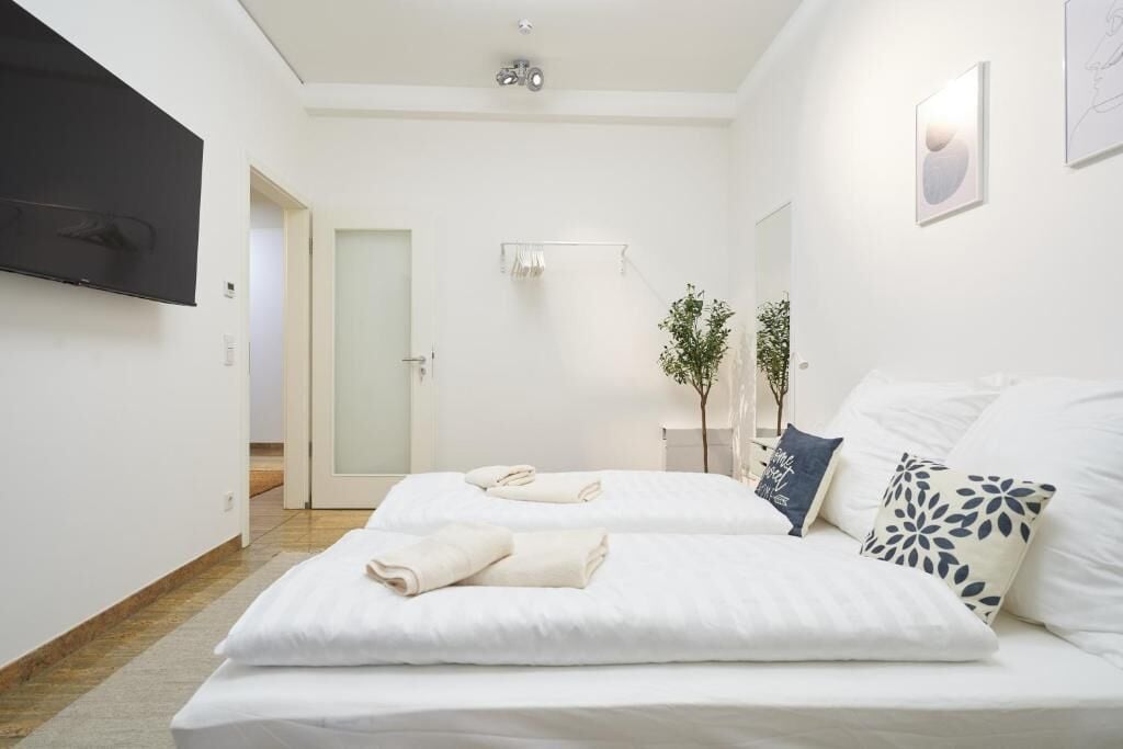 พื้นที่ทำงานแบบใช้แล็ปท็อป, เตารีด/โต๊ะรีดผ้า, Wi-Fi ฟรี