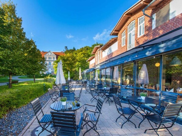 Apartment | Balcony - Sunday Resort Rugen Standard Double Room (Sagard)