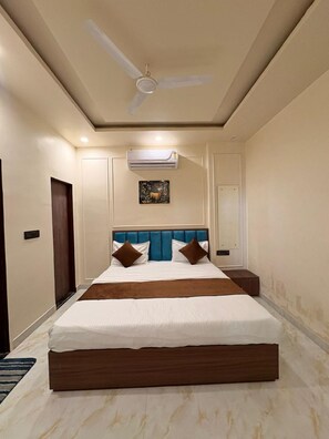 Free WiFi - Hotel Shree Shyam and Restuarant (Jaipur)