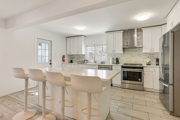 House (4 Bedrooms) | Interior - Game Room & Hot Tub: Family Gem on Lake Hopatcong (Lake Hopatcong)