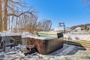 House (4 Bedrooms) | Interior - Game Room & Hot Tub: Family Gem on Lake Hopatcong (Lake Hopatcong)