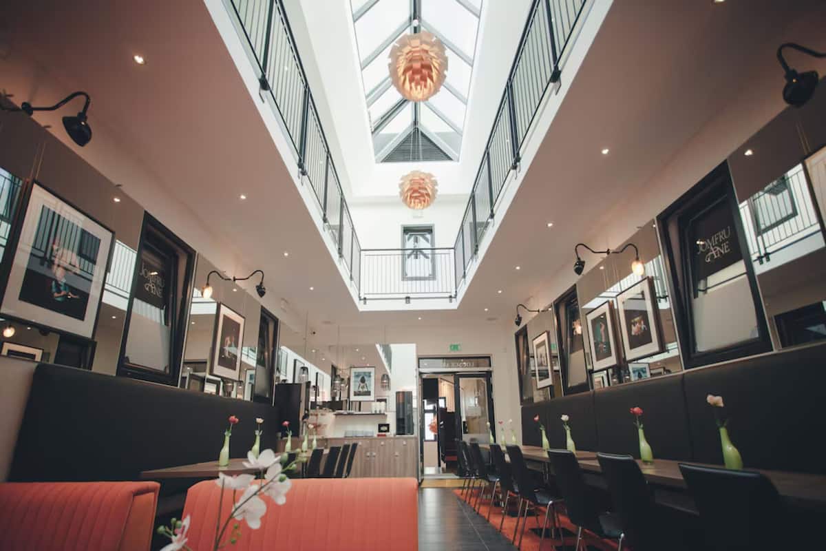 公寓 | 接待櫃台