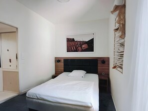 Apartment | 1 bedroom, iron/ironing board, bed sheets - Dancenter Hotel Jomfru Ane Standard Double (Aalborg)
