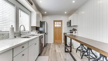 Nhà (2 Bedrooms) | Nội thất