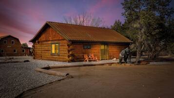 House (1 Bedroom) | Interior