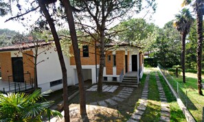 Exterior - Green Retreat Near the Beach (Lignano Sabbiadoro)