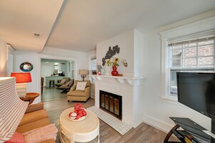 Apartment (3 Bedrooms) | Front of property