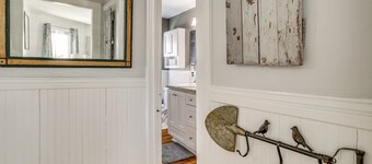 Easy Beach Access! Classic New London Charmer