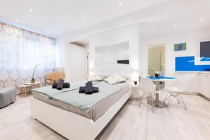 Iron/ironing board, WiFi - Heko Cozy Apartament (Athina)
