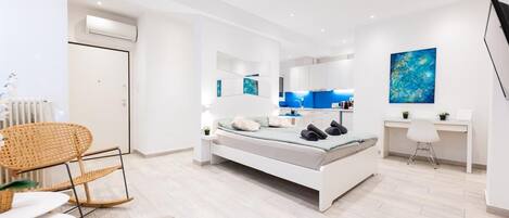 Iron/ironing board, WiFi