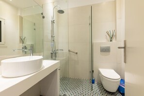 Asciugacapelli, asciugamani, sapone