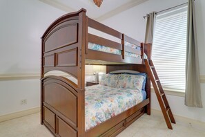 Interior - Steps to Pool & Beach! South Padre Island Getaway (South Padre Island)