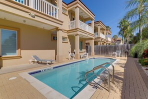 Interior - Steps to Pool & Beach! South Padre Island Getaway (South Padre Island)