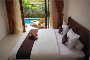 Villa, 3 Bedrooms, Smoking, Private Pool - 3 BR, 250 Sqmt Villa, Terrace, 10 min Available (Canggu)