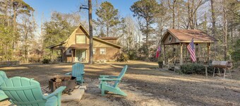 Lake Days on Sam Rayburn! Wooded Retreat w/ Yard