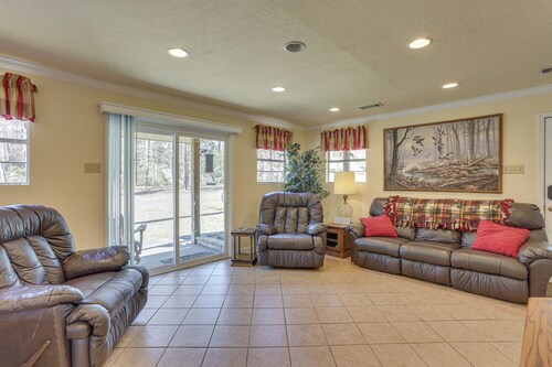 Lake Days on Sam Rayburn! Wooded Retreat w/ Yard